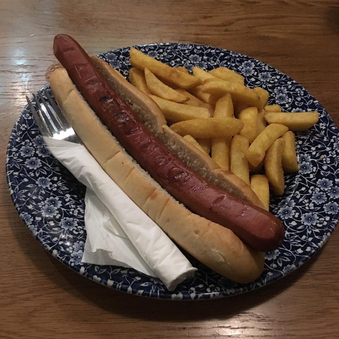 hotdog-chips-food-yummy-foodporn-instafood-delicious