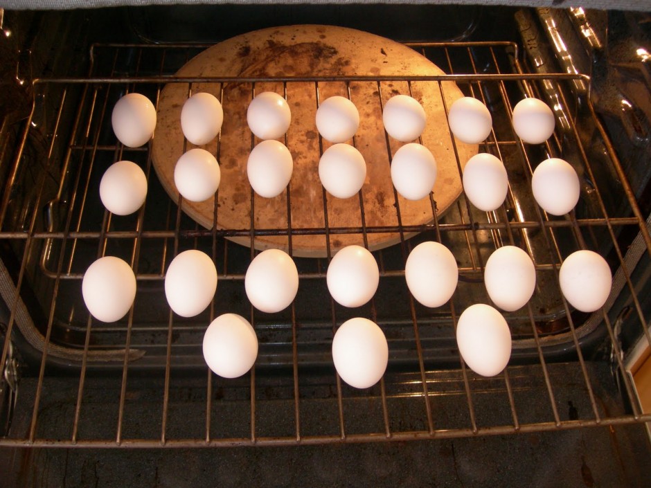 For perfect hard-boiled eggs BAKE THEM!